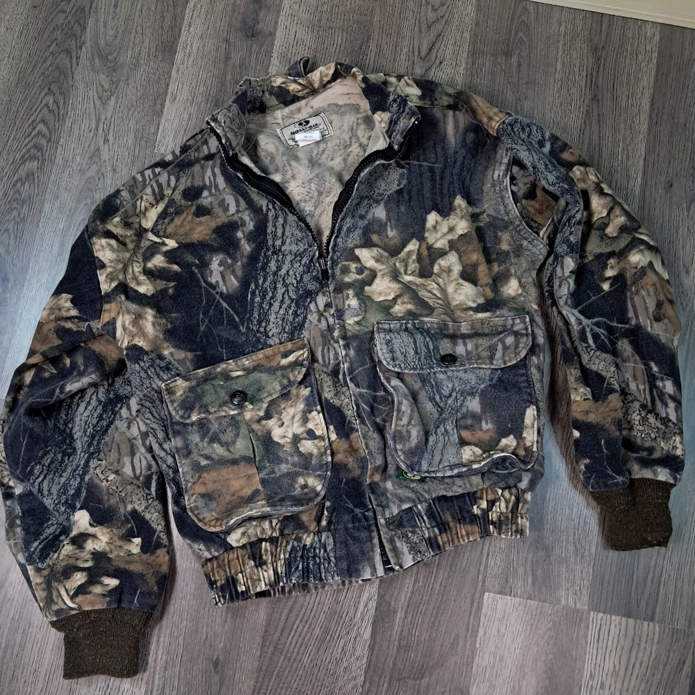 Kids Vintage Mossy Oak Camouflage Jacket Size Medium RN# 73342